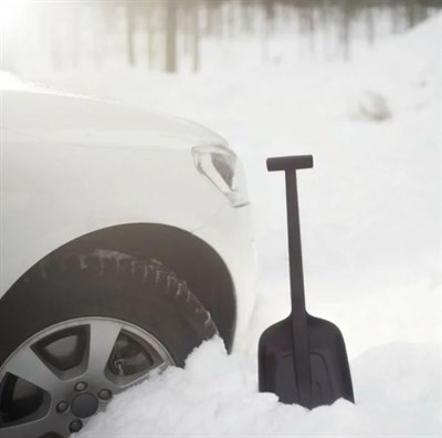 Лопатя Fiskars 1019353 для автомобиля Solid - фото 7915
