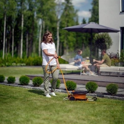 Катушка Fiskars 1023644 со шлангом O1/2"(13мм) 30м и набором аксессуаров - фото 8157
