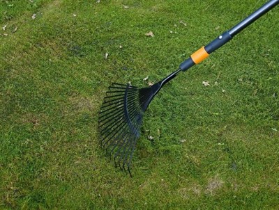 Металлические грабли Fiskars 1000644 QuikFit - фото 8281